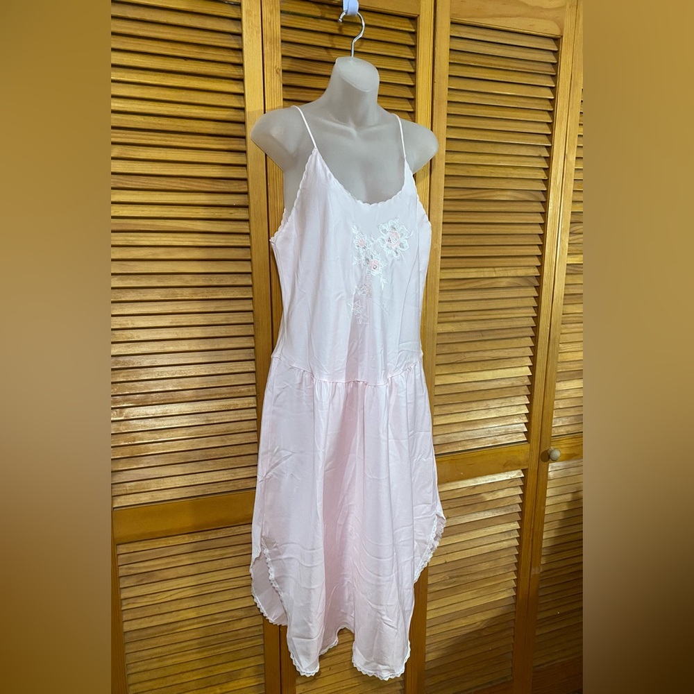 Vintage Sara Beth • Floral nightgown